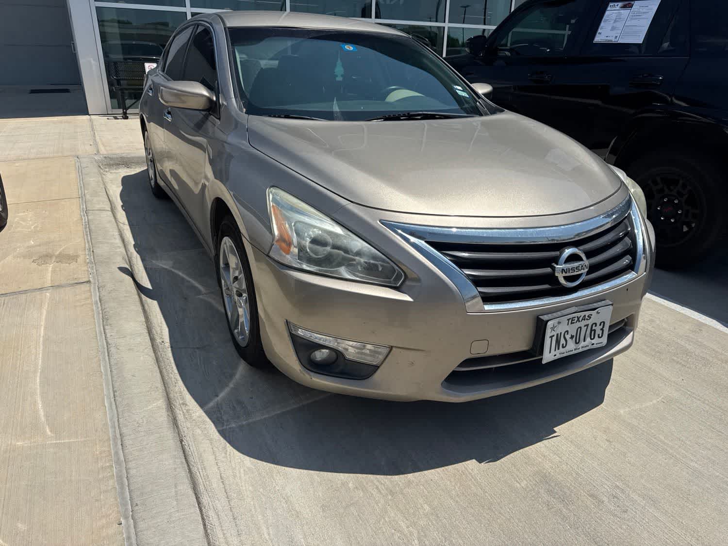 Thumbnail: 2015 Nissan Altima - 3