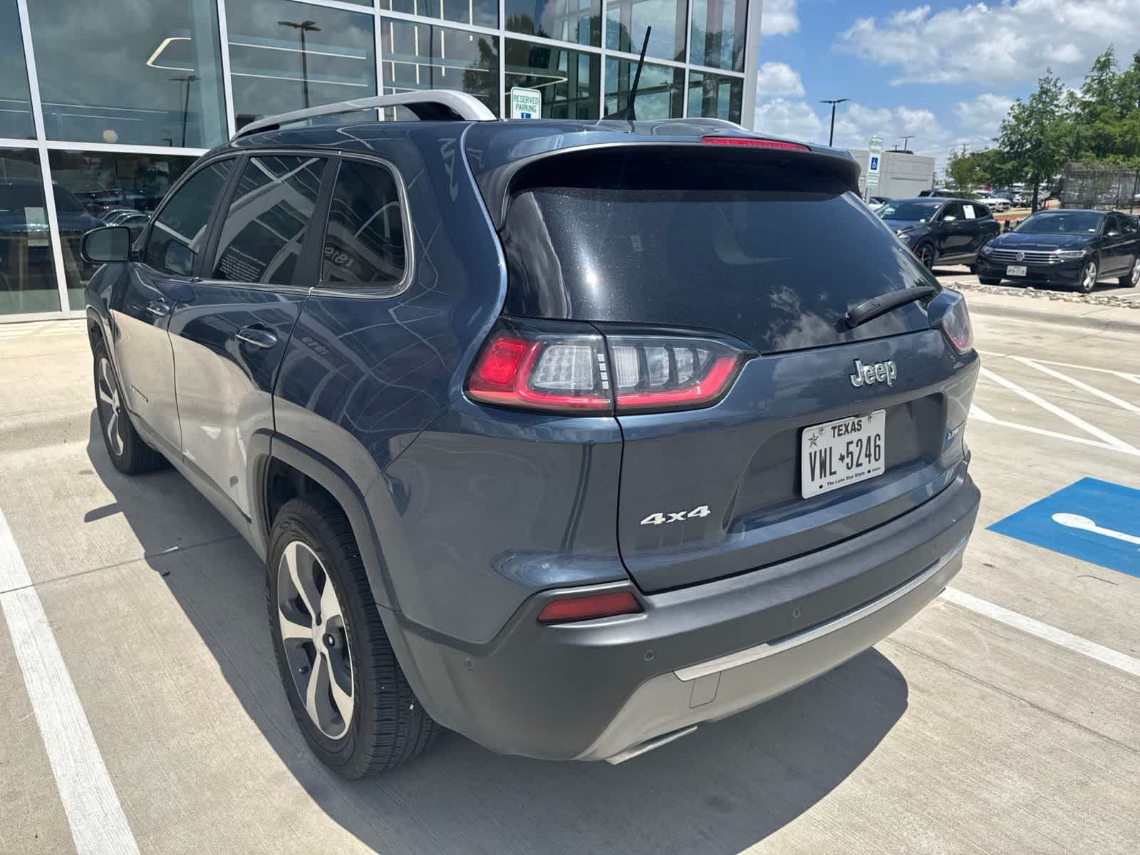 Thumbnail: 2021 Jeep Cherokee - 4