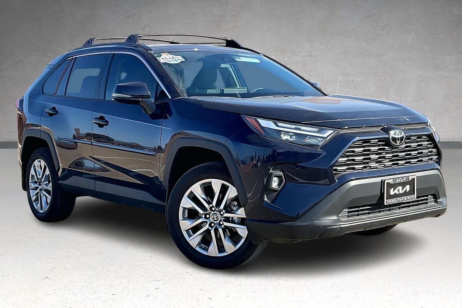 Thumbnail: 2025 Toyota RAV4 - 21