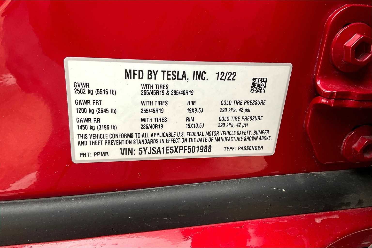 Thumbnail: 2023 Tesla Model S - 19
