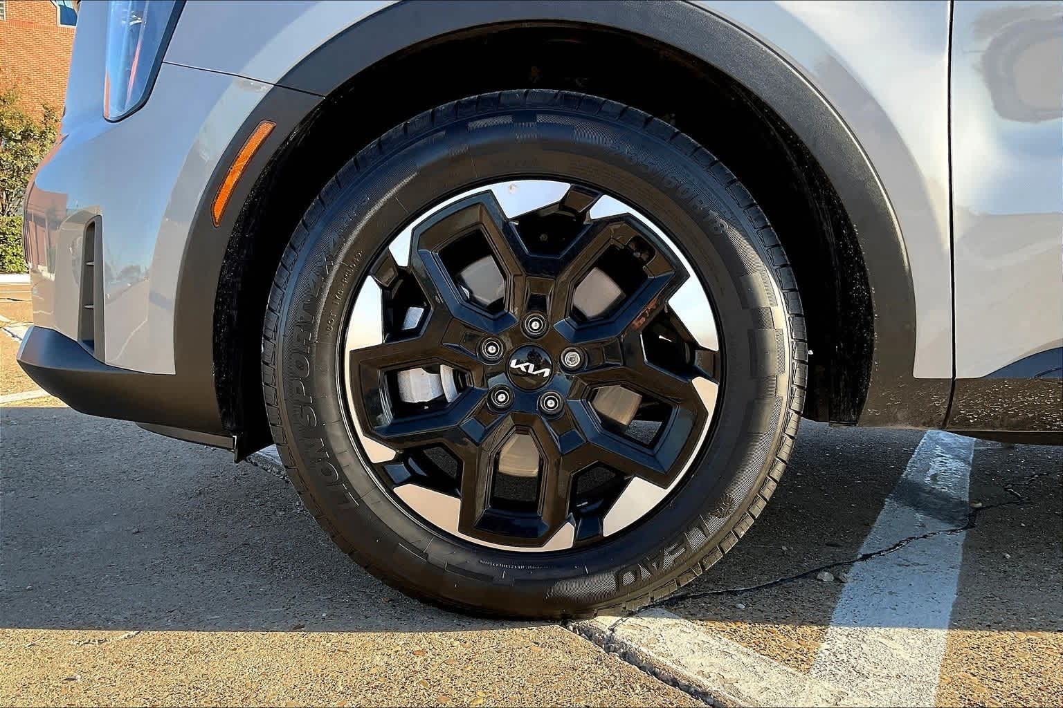 Thumbnail: 2025 Kia Sorento - 7