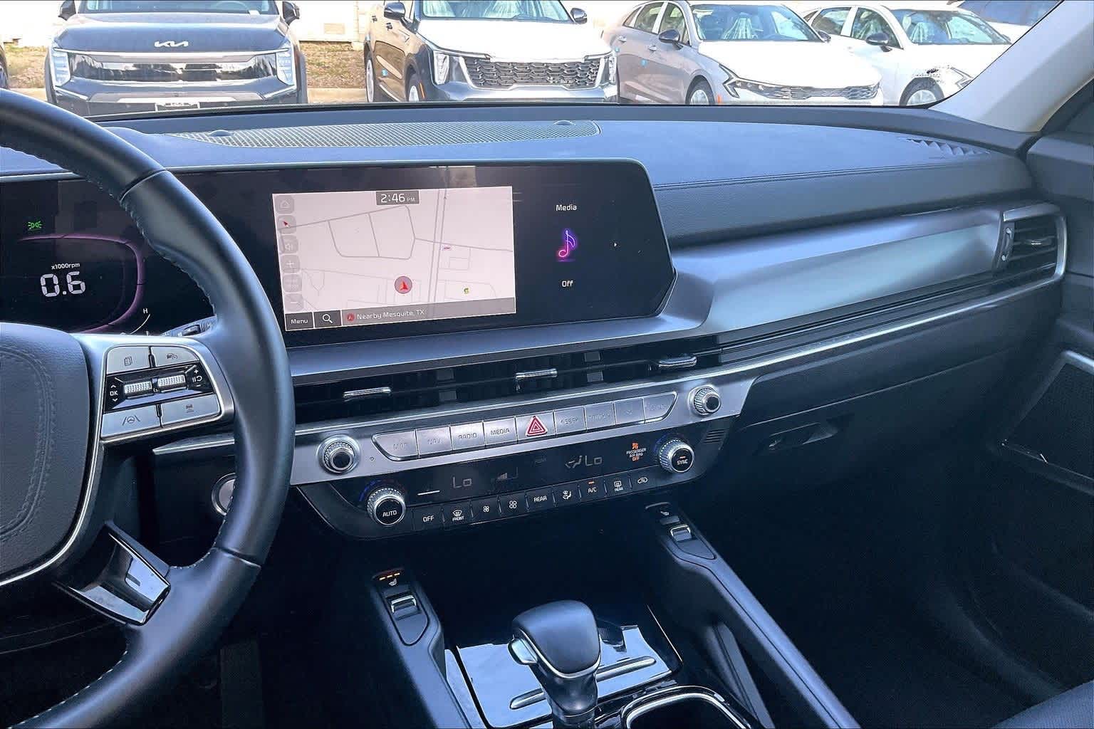 Thumbnail: 2023 Kia Telluride - 14