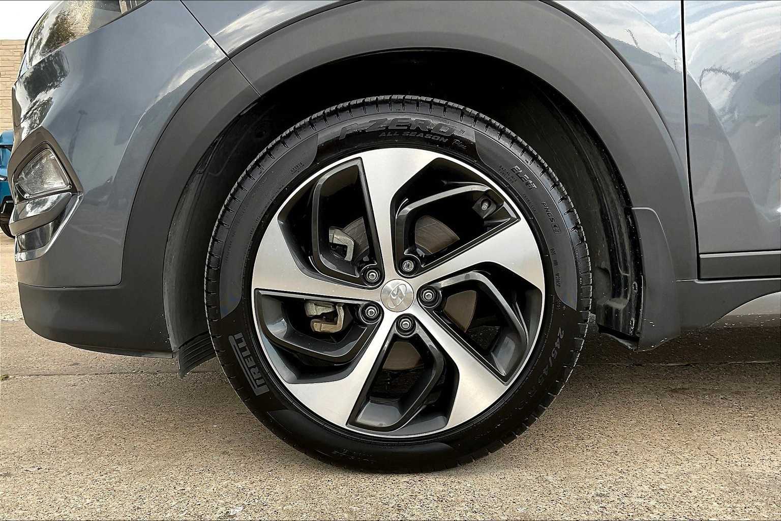 Thumbnail: 2016 Hyundai Tucson - 8