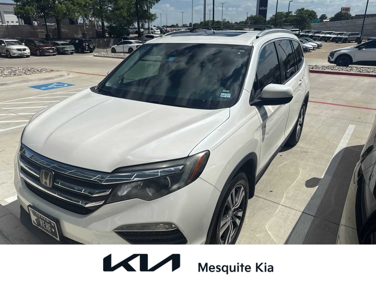 Thumbnail: 2016 Honda Pilot - 1