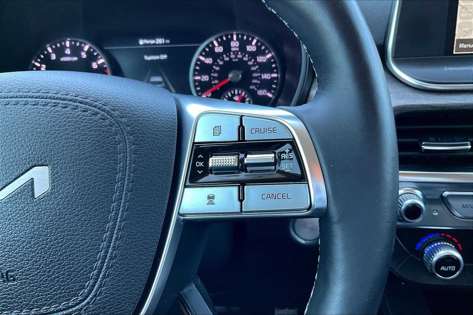 Thumbnail: 2022 Kia Telluride - 25