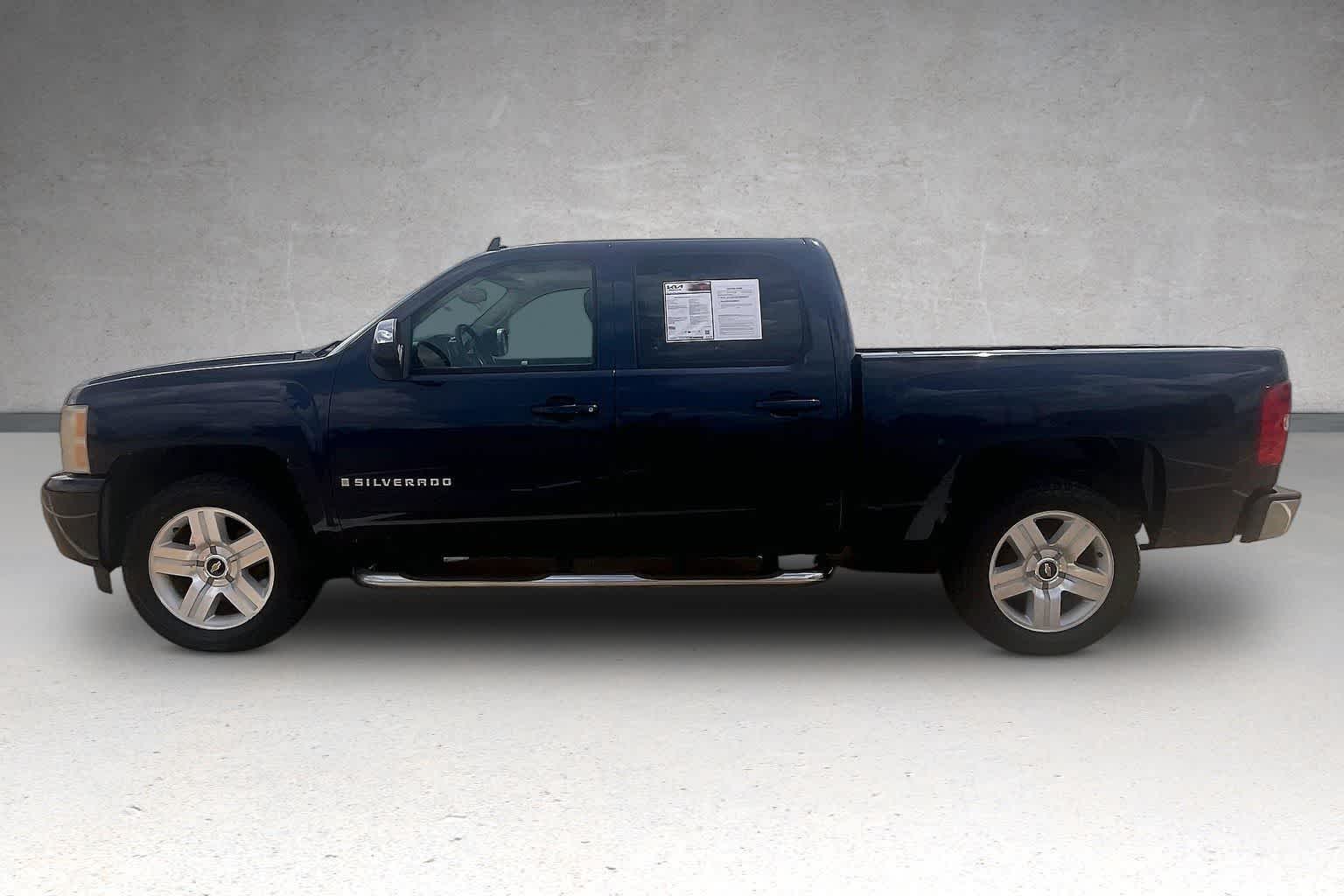 Thumbnail: 2008 Chevrolet Silverado 1500 - 3