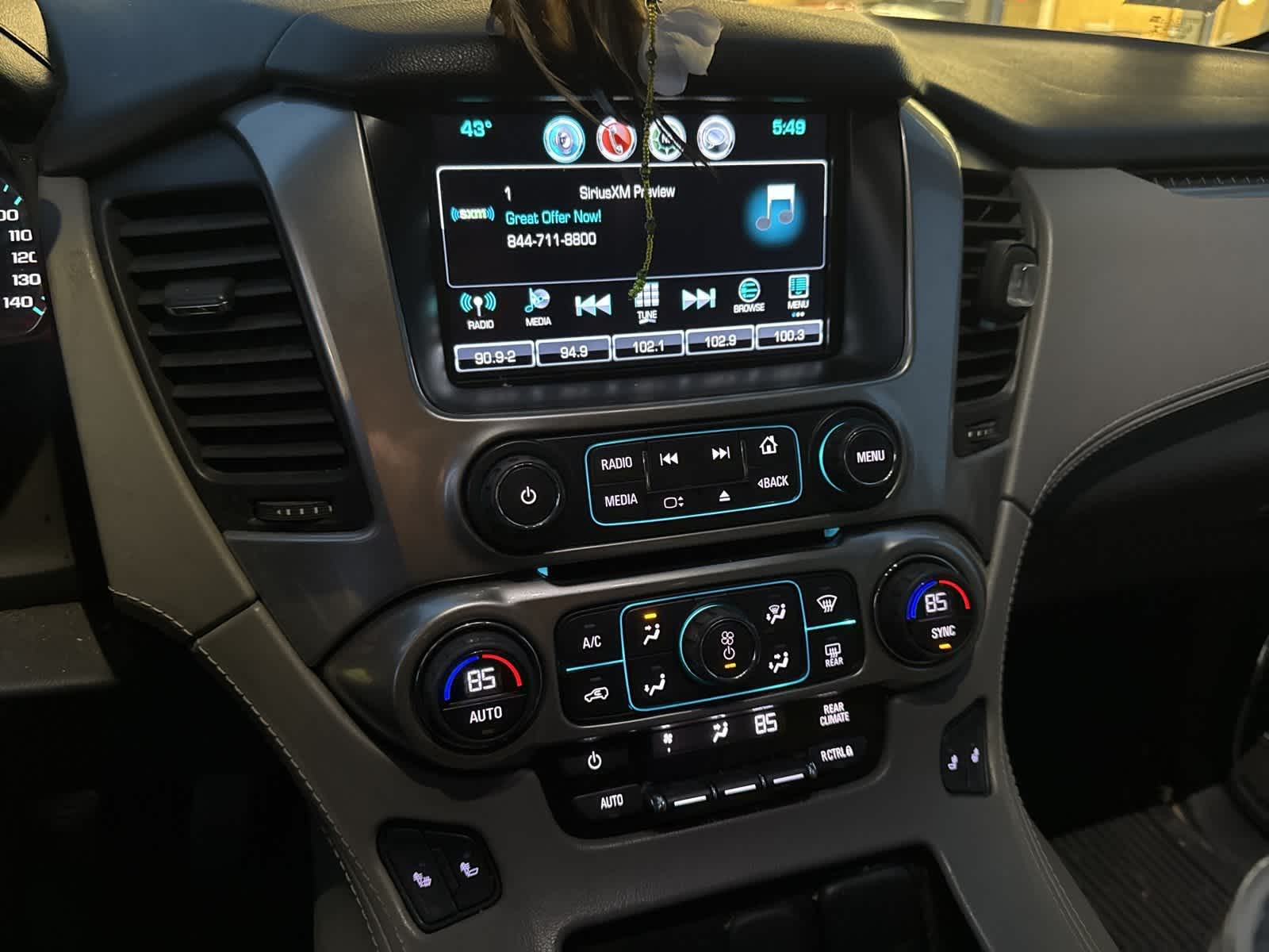 Thumbnail: 2018 Chevrolet Suburban - 9