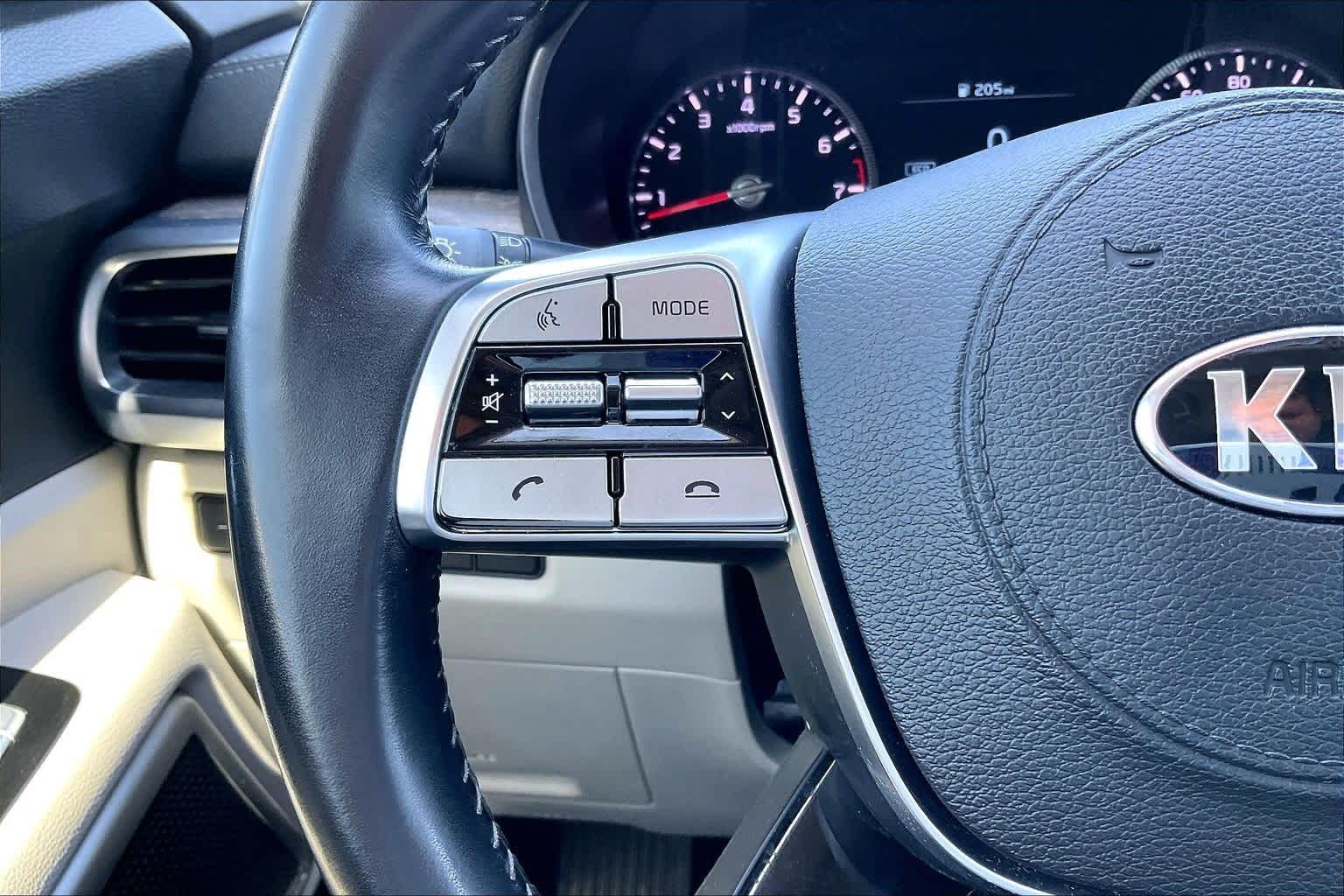 Thumbnail: 2021 Kia Telluride - 24