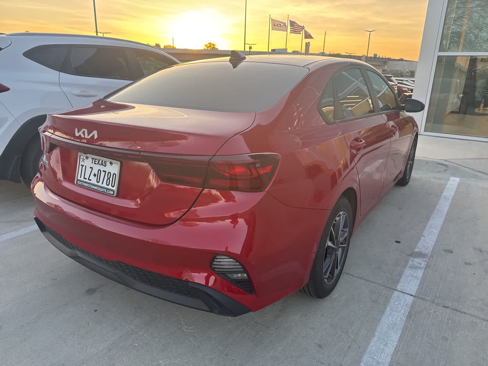 Thumbnail: 2023 Kia Forte - 7