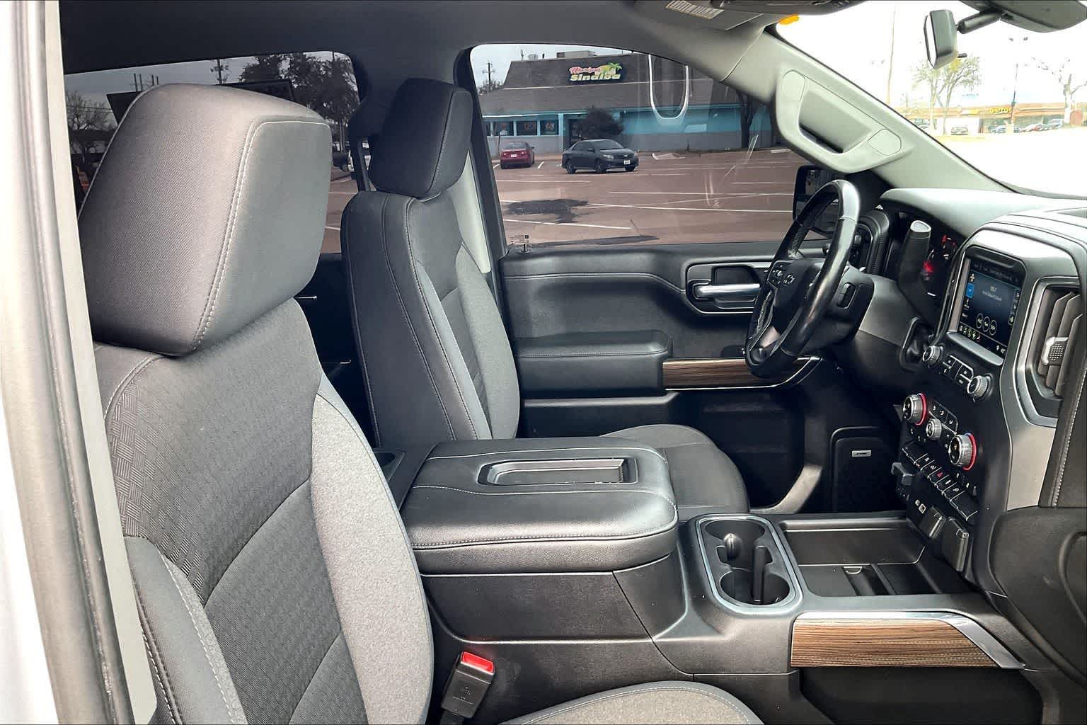 Thumbnail: 2019 Chevrolet Silverado 1500 - 13