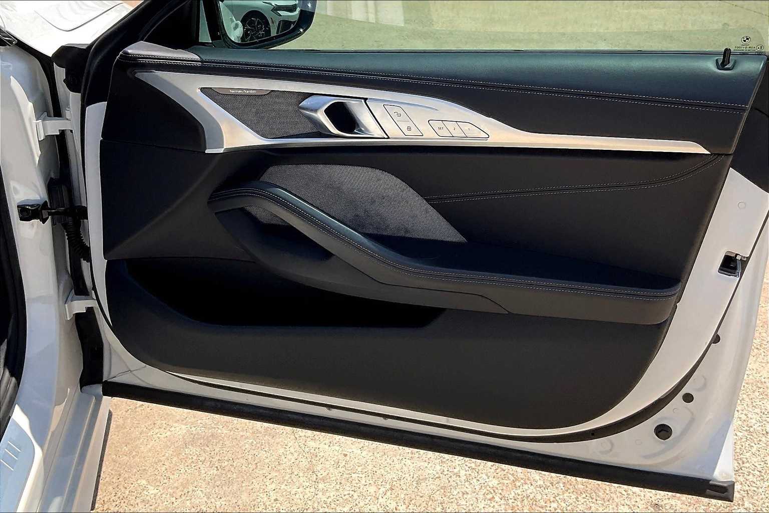 Thumbnail: 2022 BMW 8 Series - 25