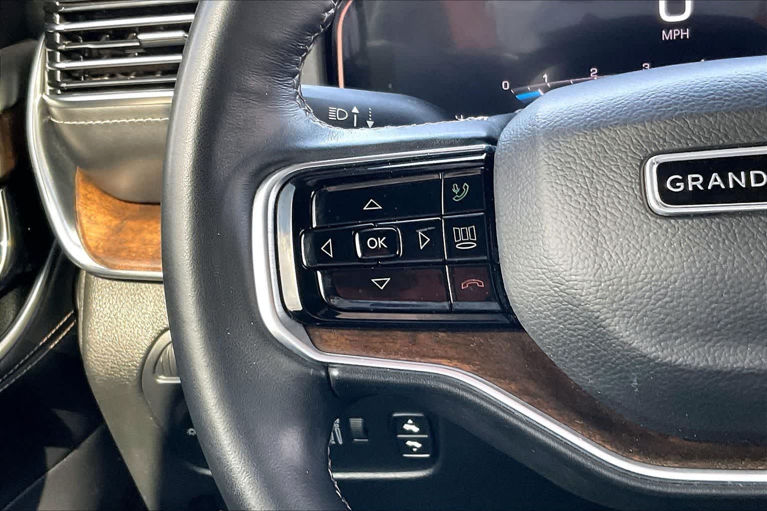 Thumbnail: 2023 Jeep Grand Wagoneer - 24