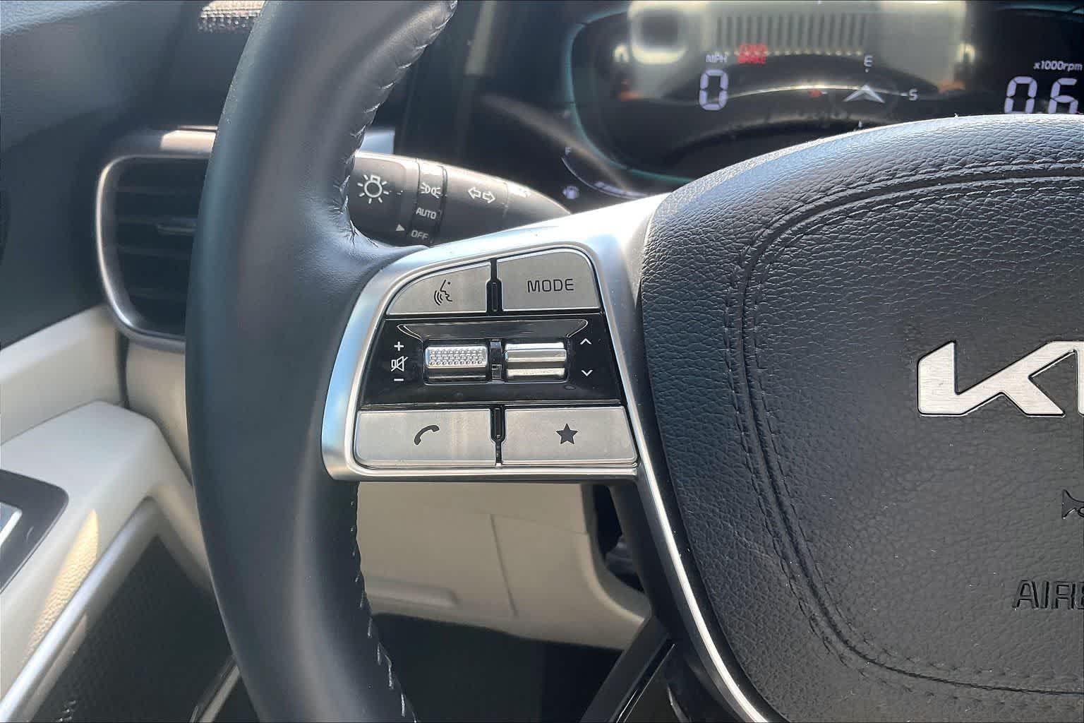 Thumbnail: 2024 Kia Telluride - 21