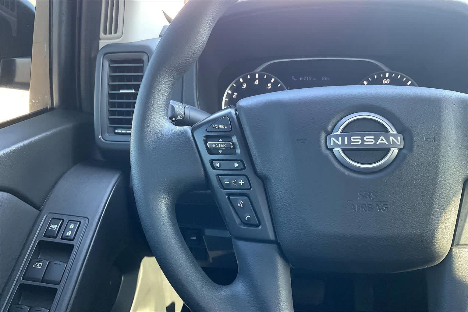 Thumbnail: 2022 Nissan Frontier - 24