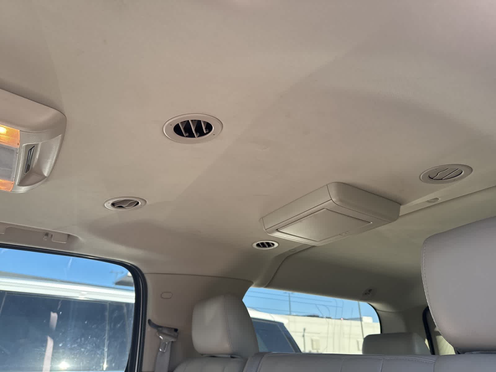 Thumbnail: 2013 Chevrolet Suburban - 12