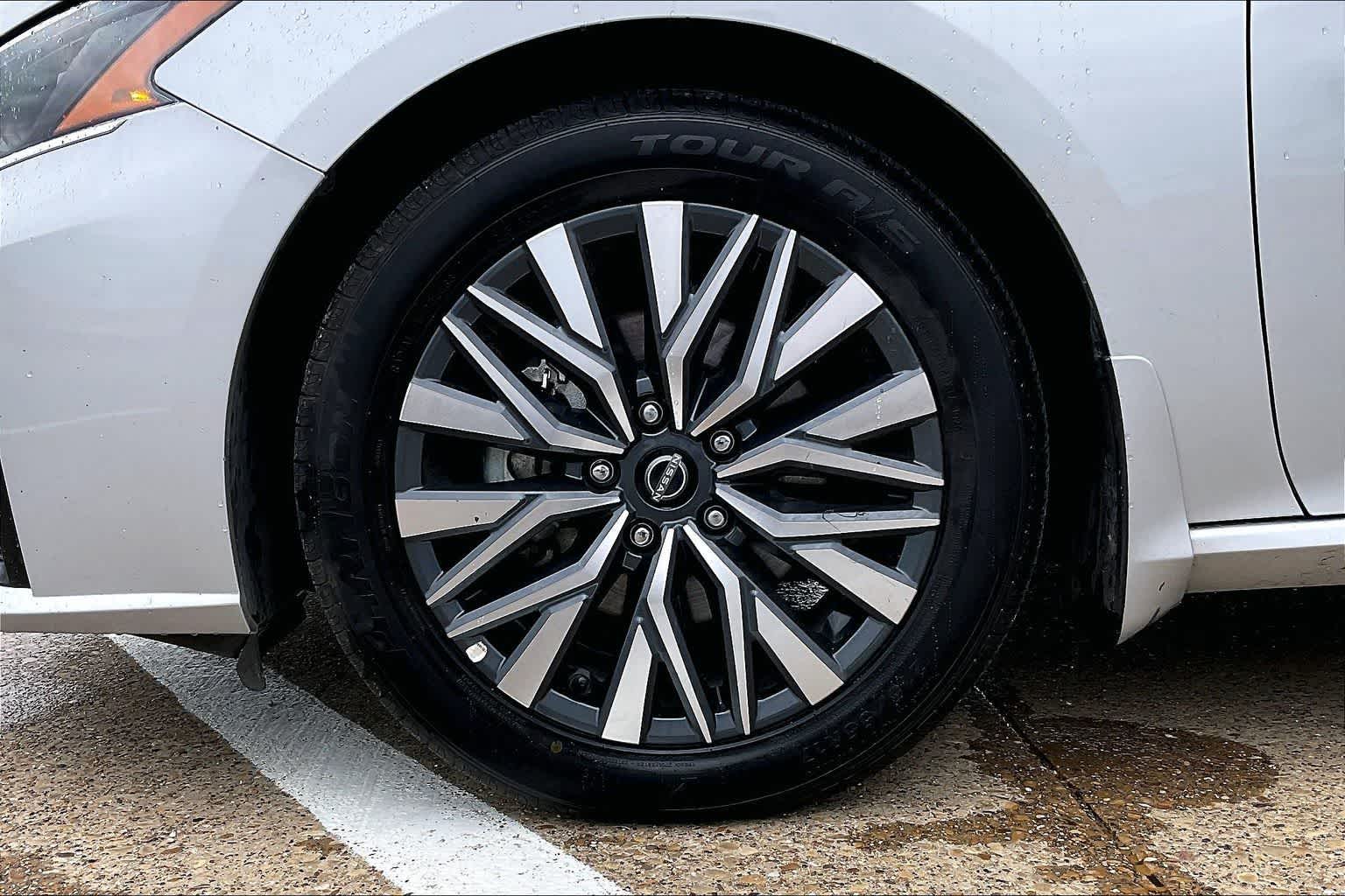 Thumbnail: 2024 Nissan Altima - 8