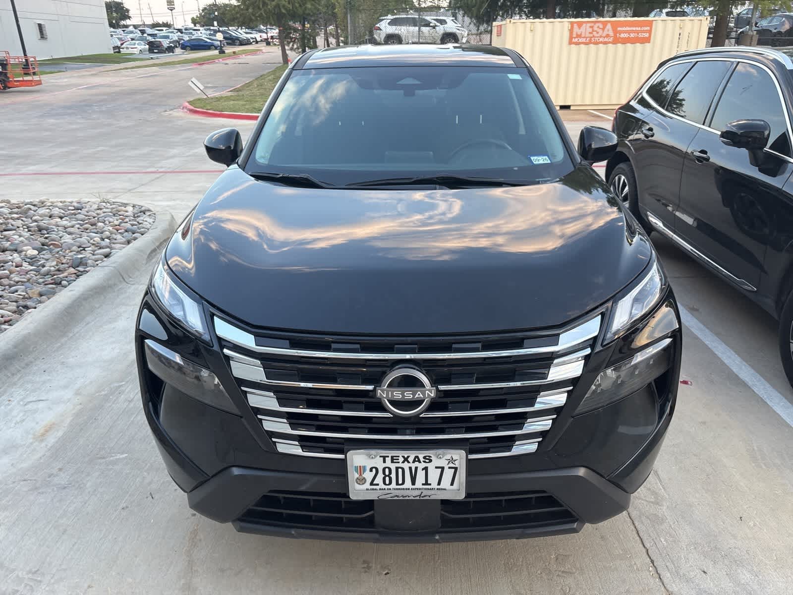 2024 Nissan Rogue SV photo 2