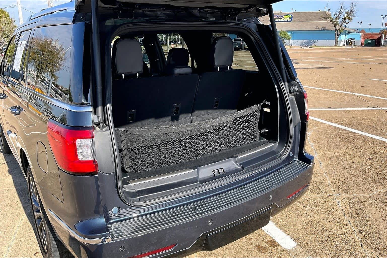 Thumbnail: 2021 Lincoln Navigator - 17