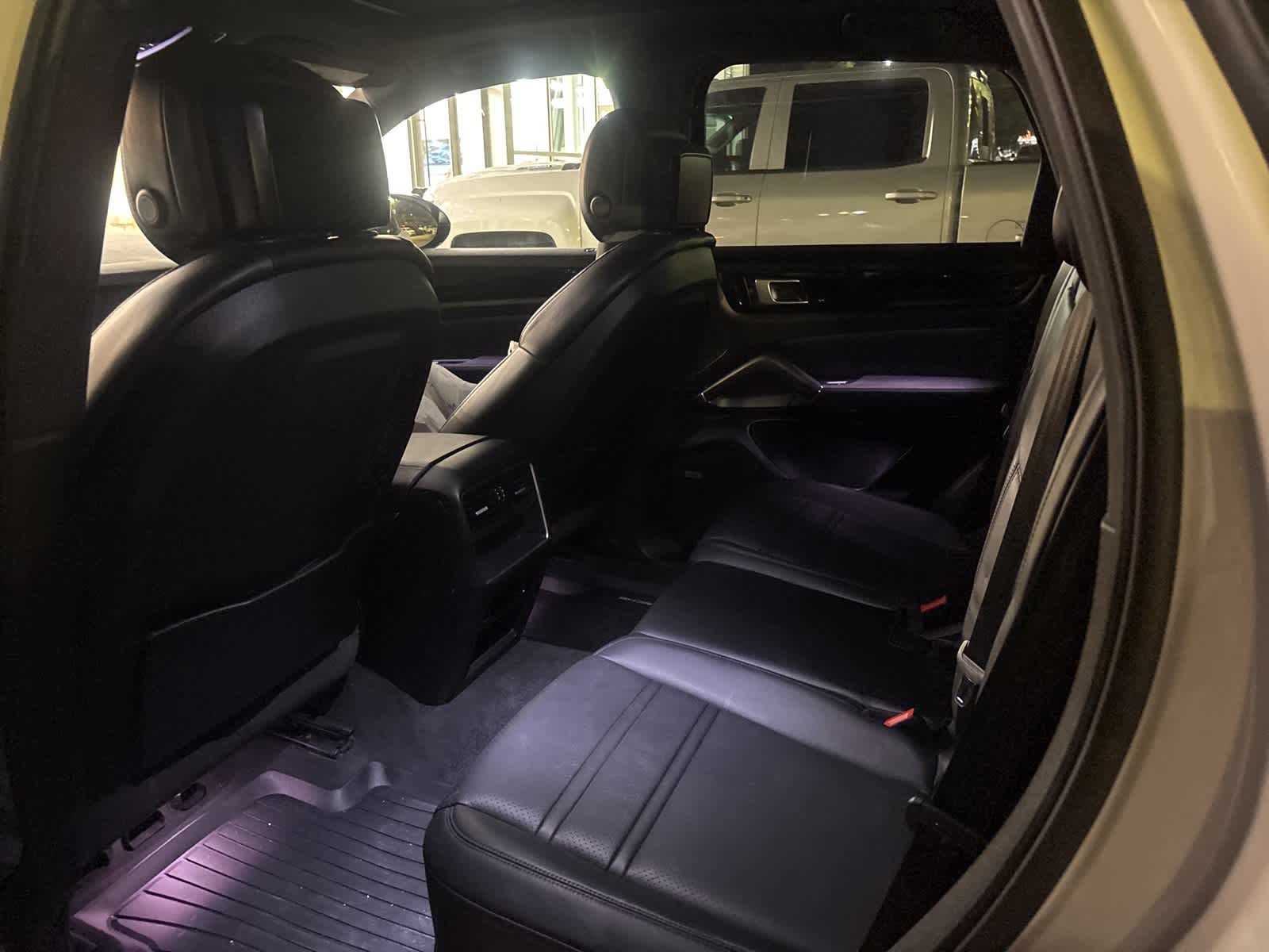 2021 Porsche Cayenne photo 4