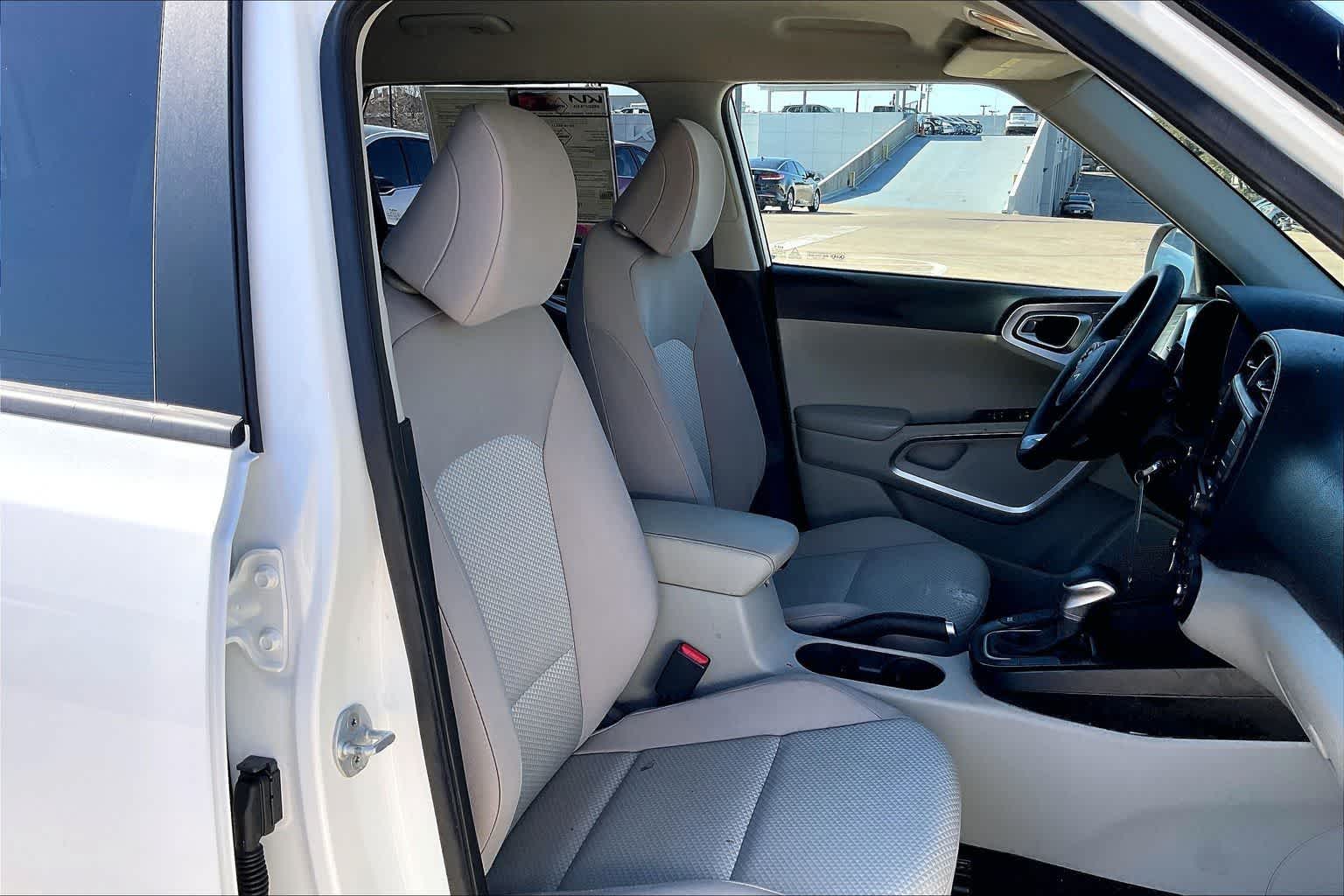 Thumbnail: 2022 Kia Soul - 12