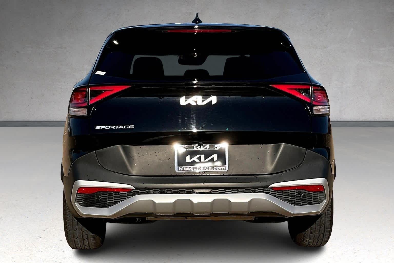 Thumbnail: 2023 Kia Sportage - 5