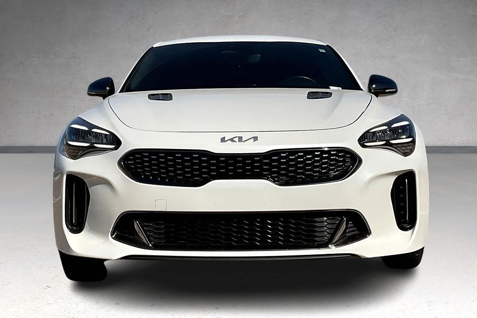 Thumbnail: 2023 Kia Stinger - 6