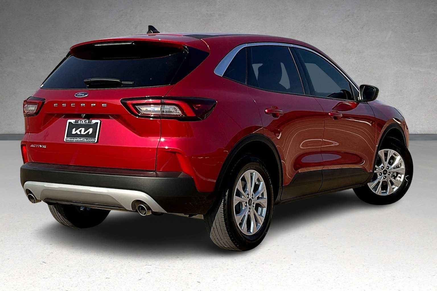 Thumbnail: 2023 Ford Escape - 22