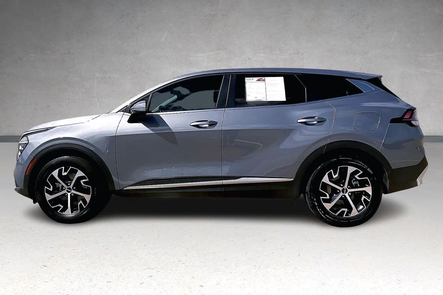 Thumbnail: 2025 Kia Sportage - 3