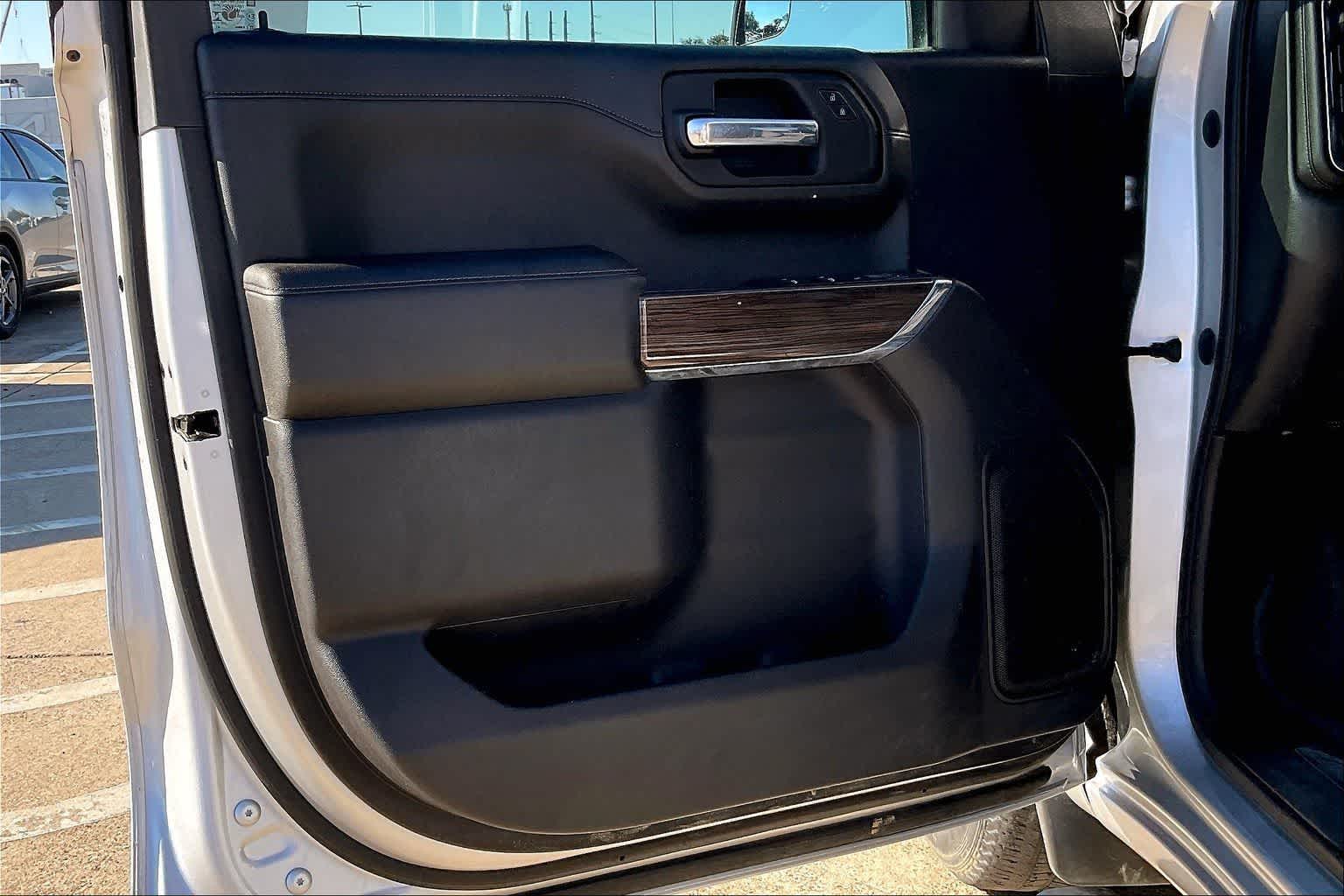 Thumbnail: 2021 Chevrolet Silverado 1500 - 26