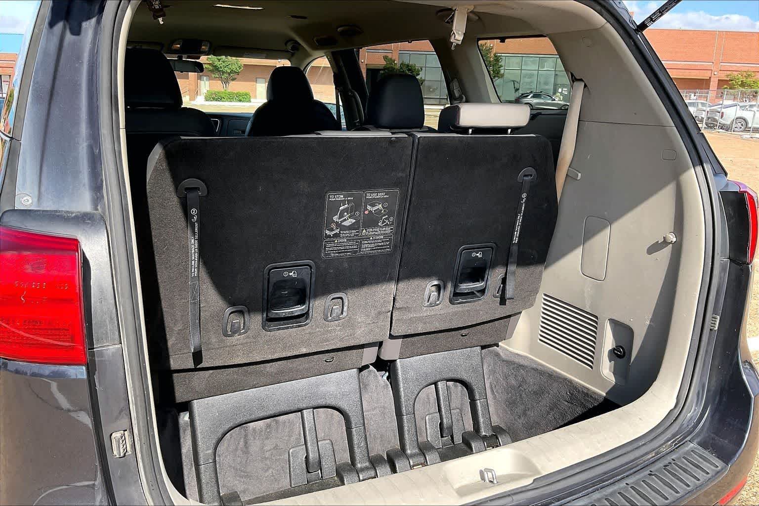 Thumbnail: 2017 Kia Sedona - 17