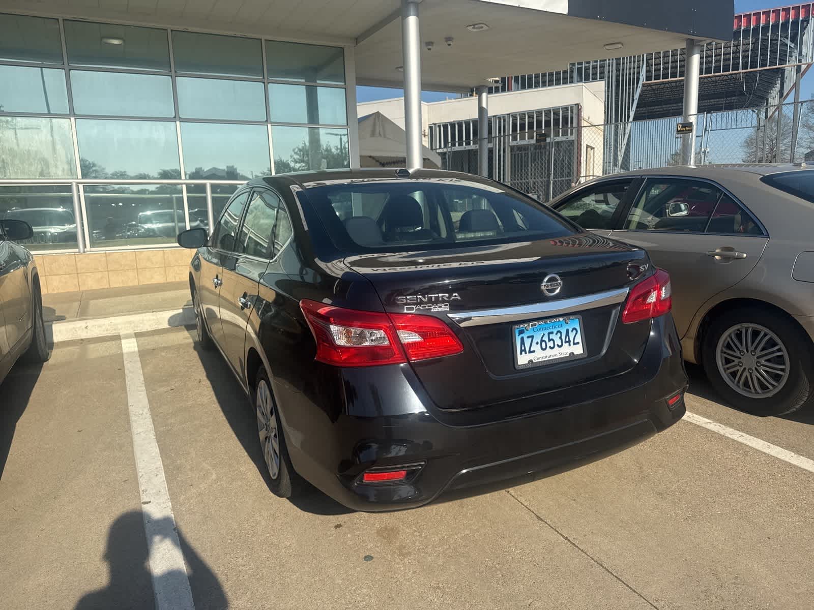 Thumbnail: 2017 Nissan Sentra - 6