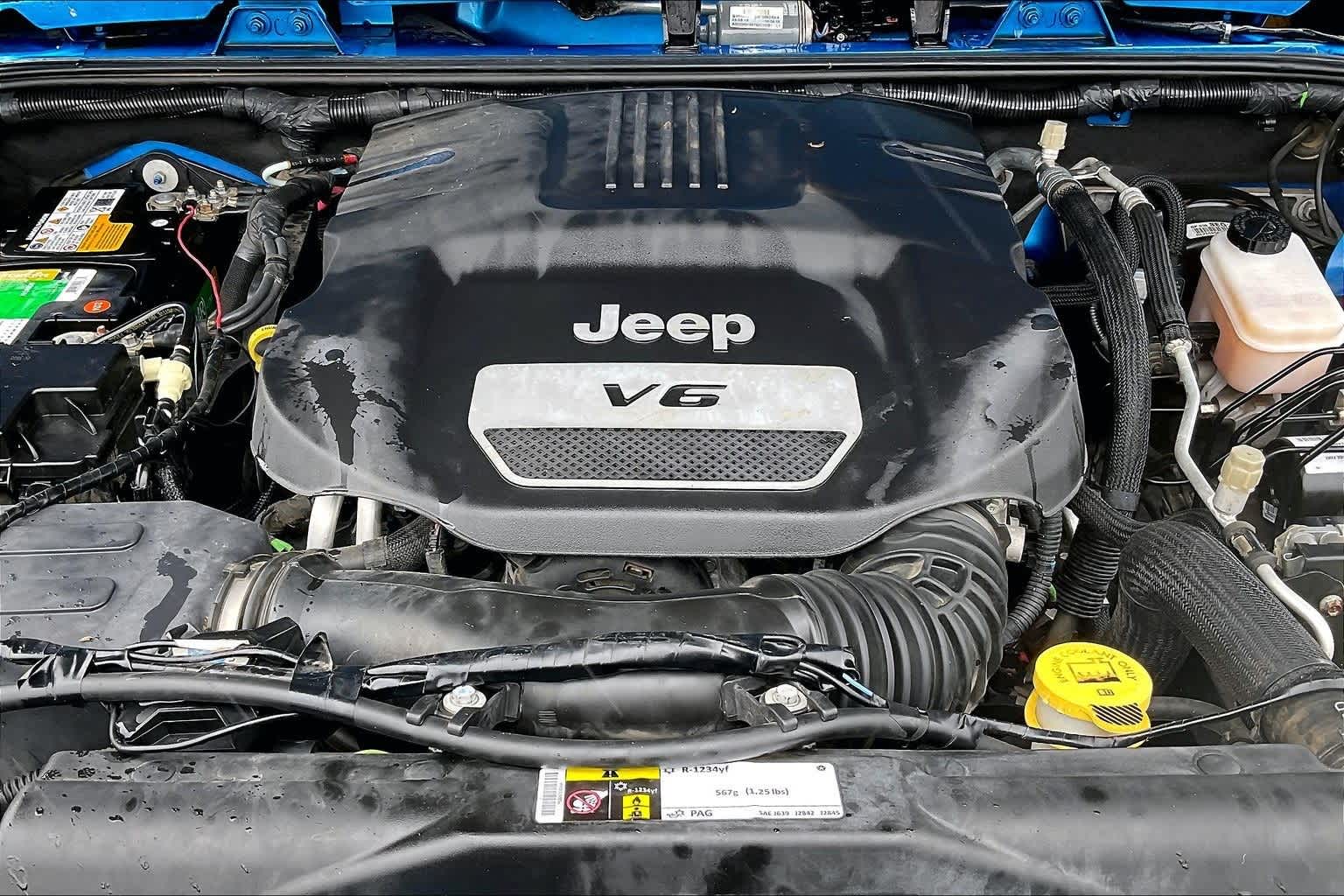 Thumbnail: 2016 Jeep Wrangler - 8