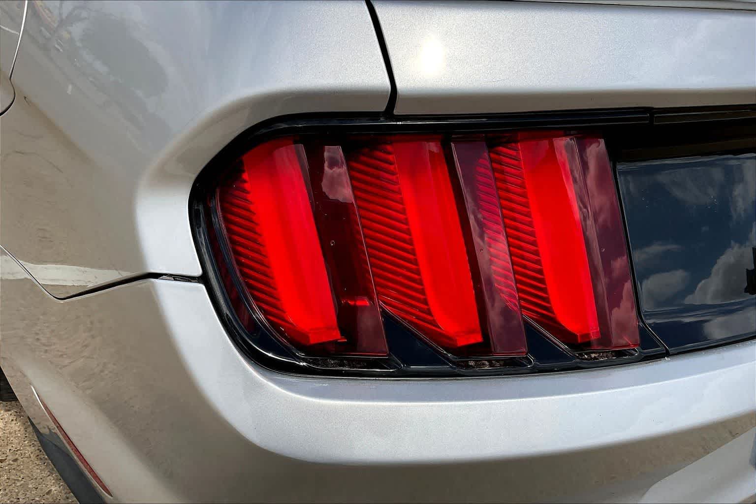 Thumbnail: 2017 Ford Mustang - 28