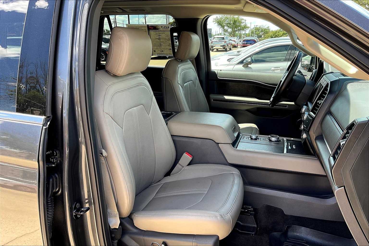 Thumbnail: 2018 Ford Expedition - 13