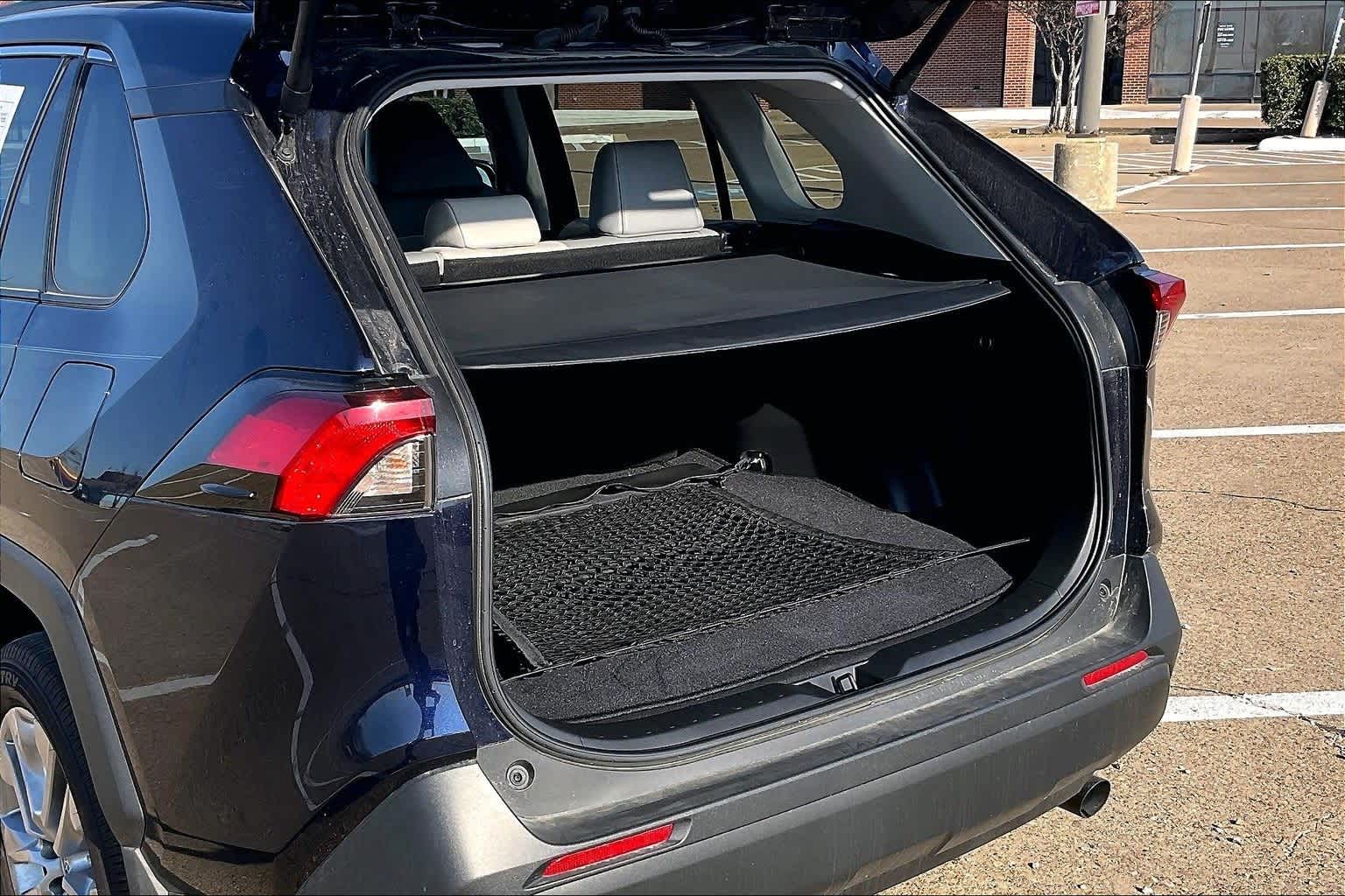 Thumbnail: 2025 Toyota RAV4 - 18