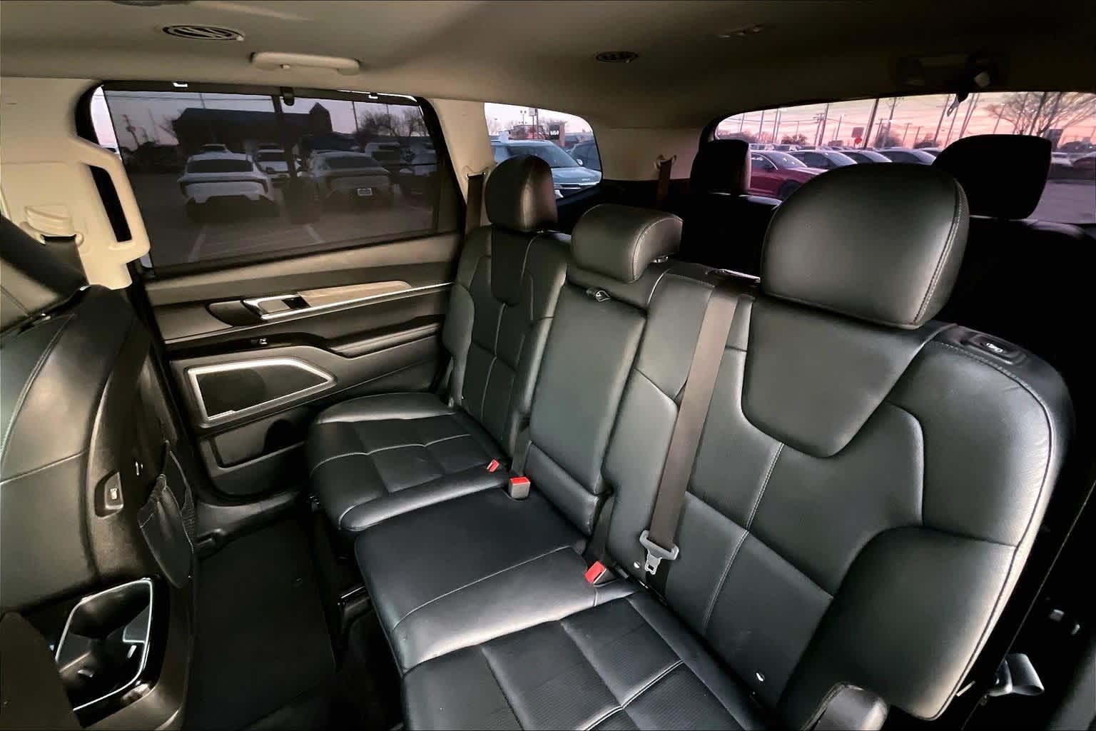 Thumbnail: 2022 Kia Telluride - 28