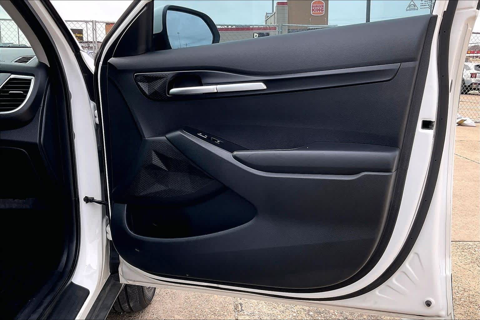 Thumbnail: 2022 Kia Seltos - 28