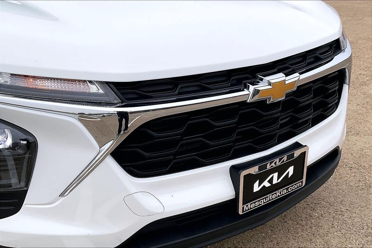 Thumbnail: 2024 Chevrolet Trax - 31