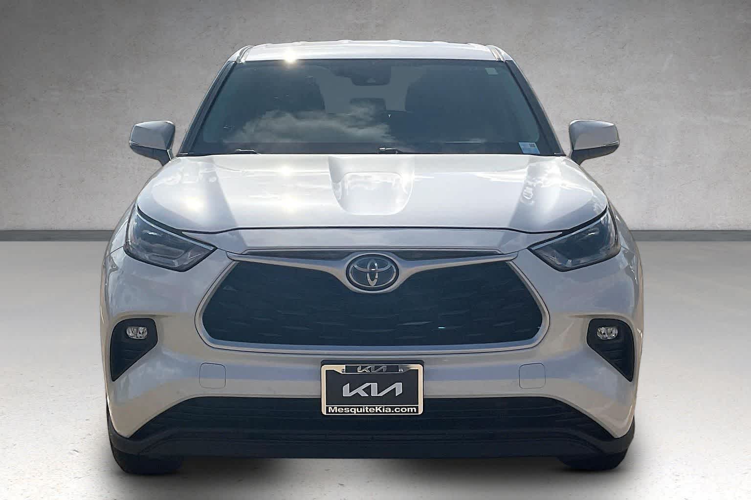 Thumbnail: 2021 Toyota Highlander - 6