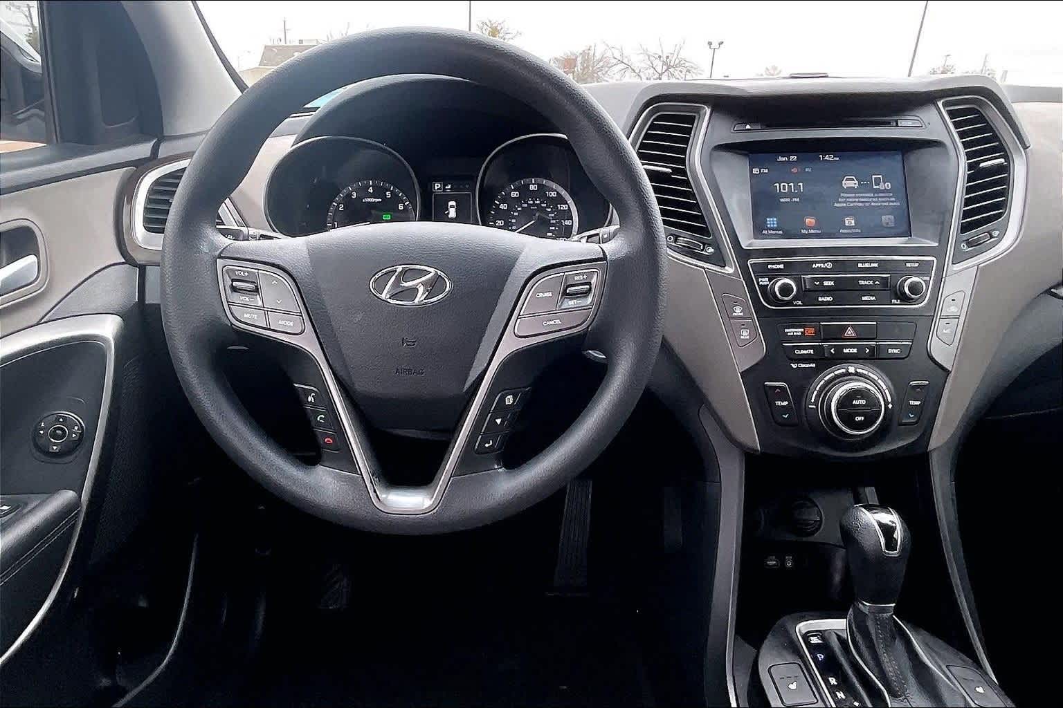 Thumbnail: 2017 Hyundai Santa Fe - 14