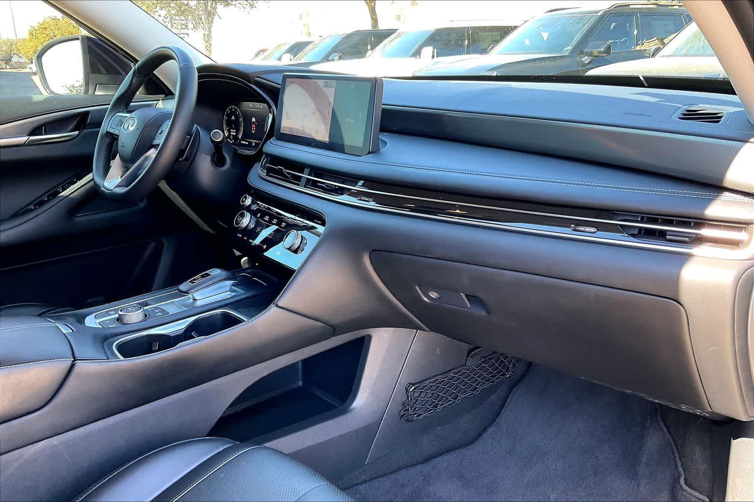 Thumbnail: 2023 INFINITI QX60 - 22