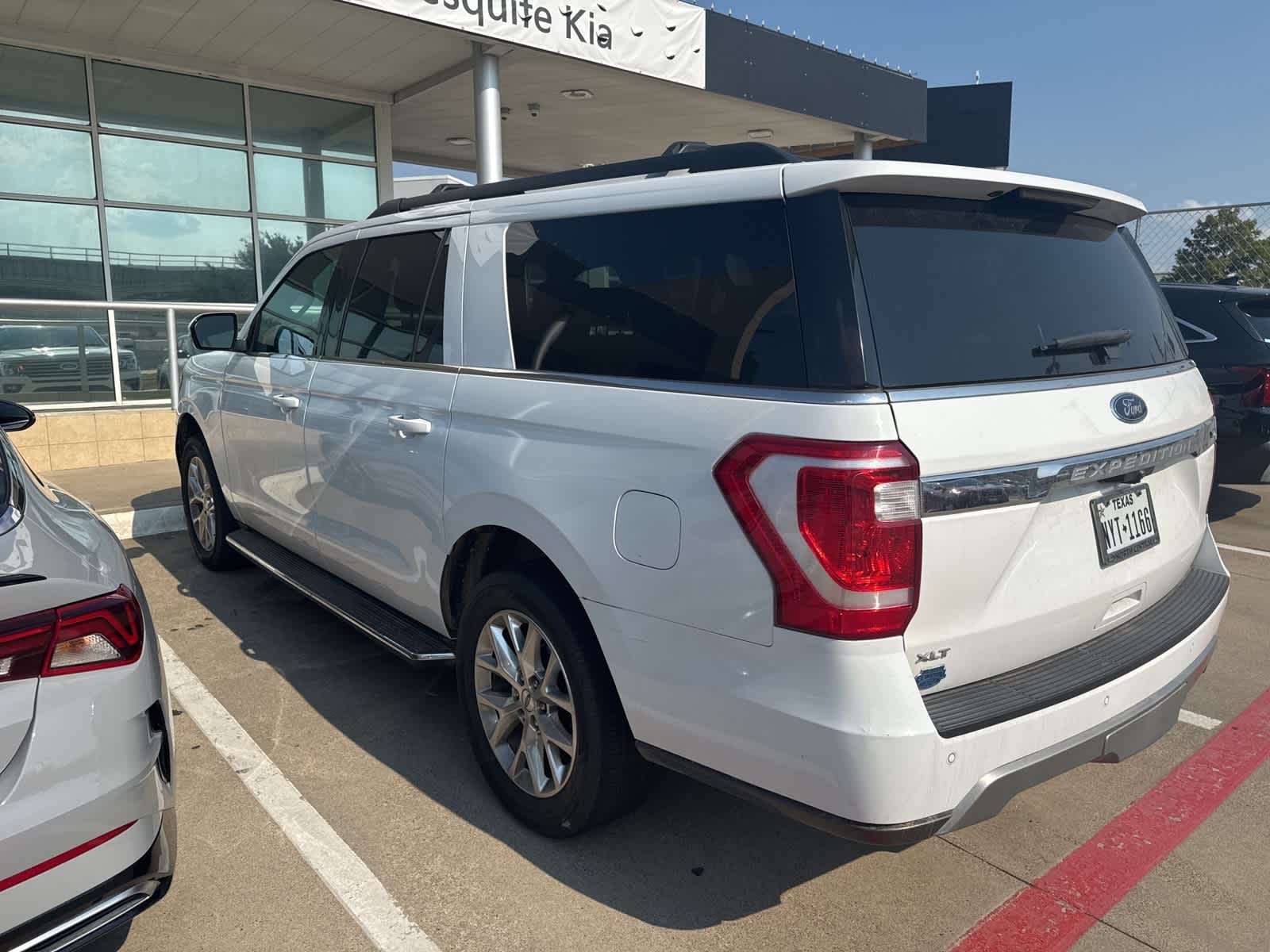 Thumbnail: 2020 Ford Expedition MAX - 4