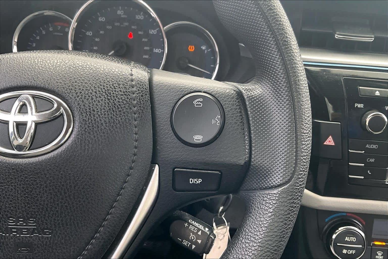 Thumbnail: 2015 Toyota Corolla - 25