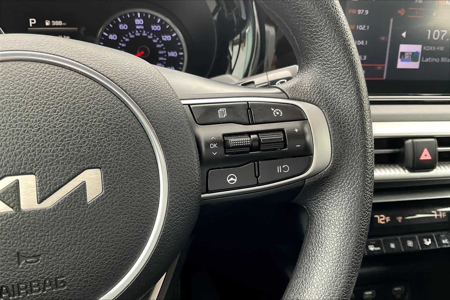 Thumbnail: 2022 Kia K5 - 24