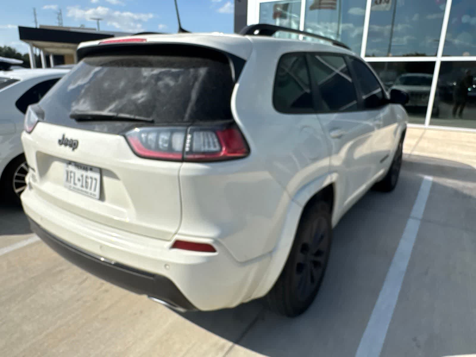 Thumbnail: 2019 Jeep Cherokee - 5