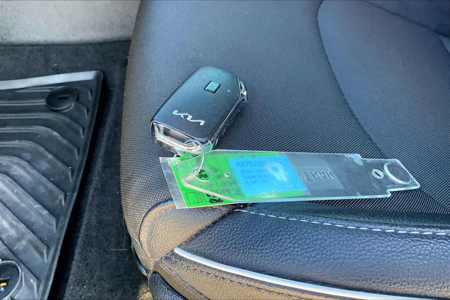 Thumbnail: 2024 Kia Forte - 19