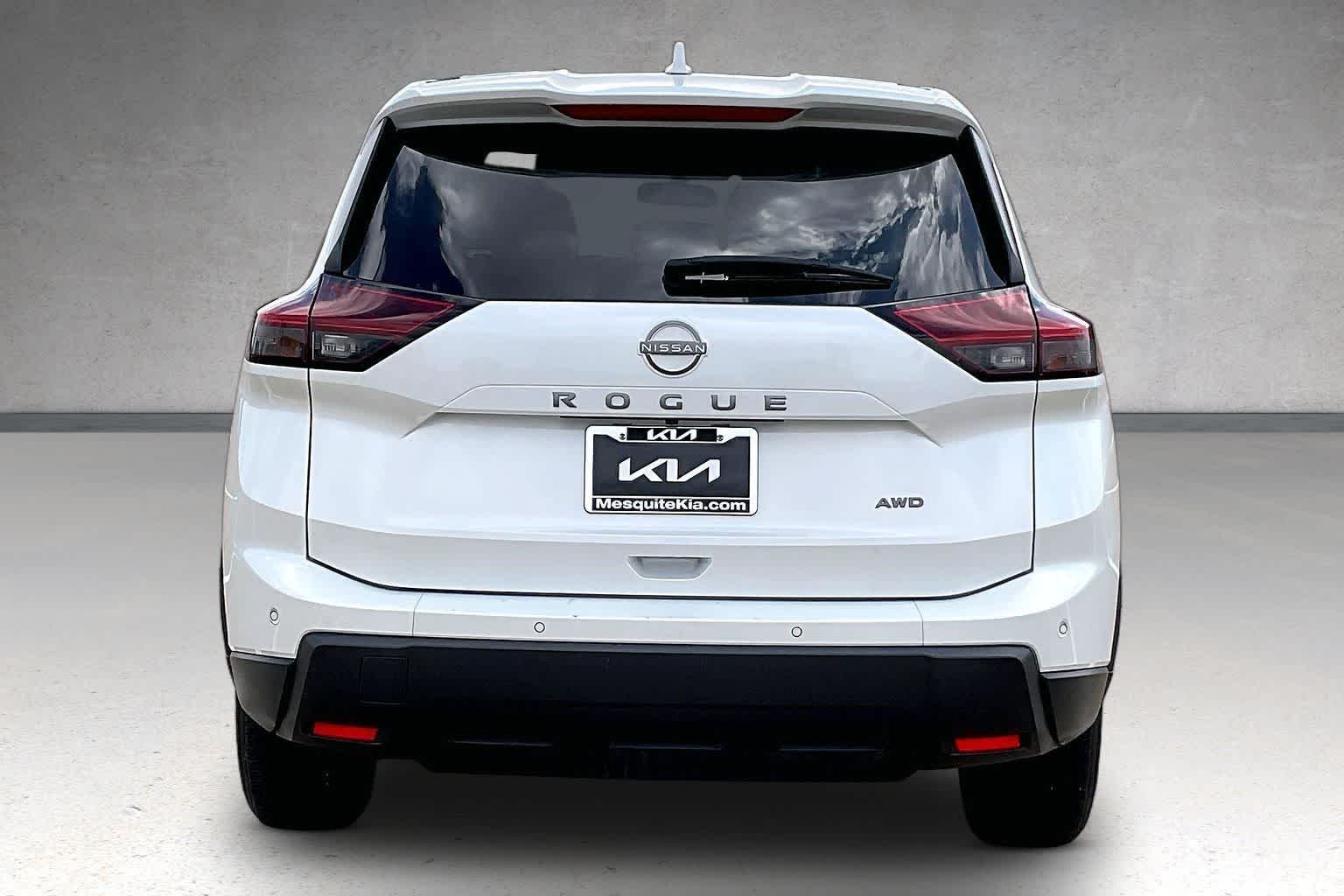 Thumbnail: 2025 Nissan Rogue - 4