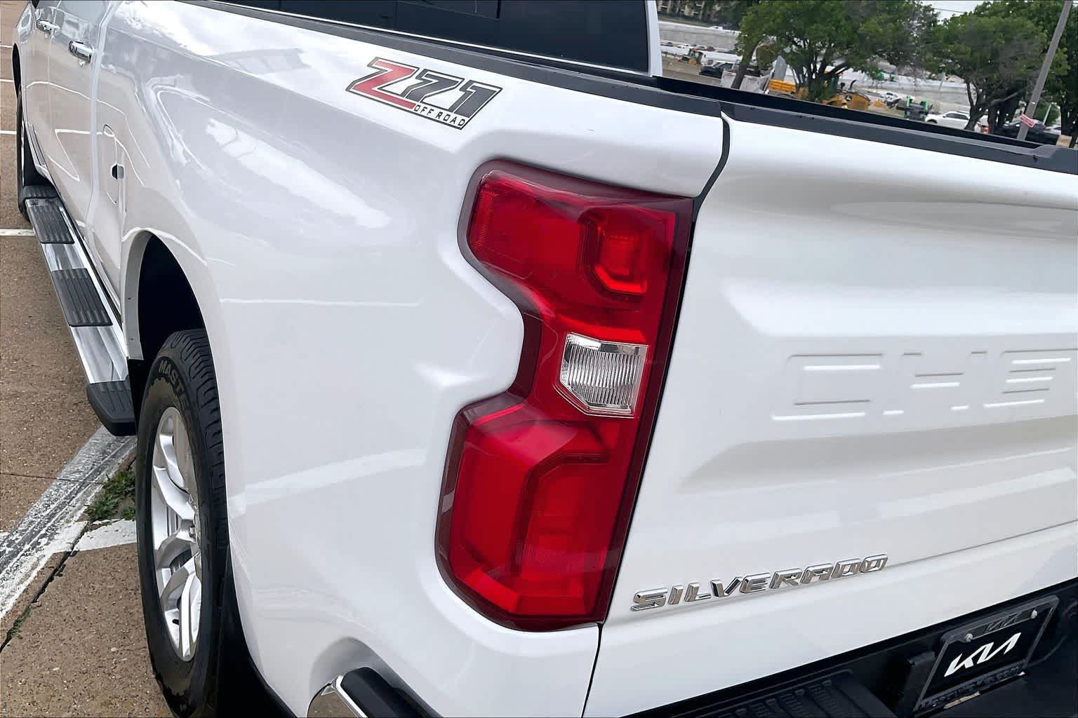 Thumbnail: 2021 Chevrolet Silverado 1500 - 31