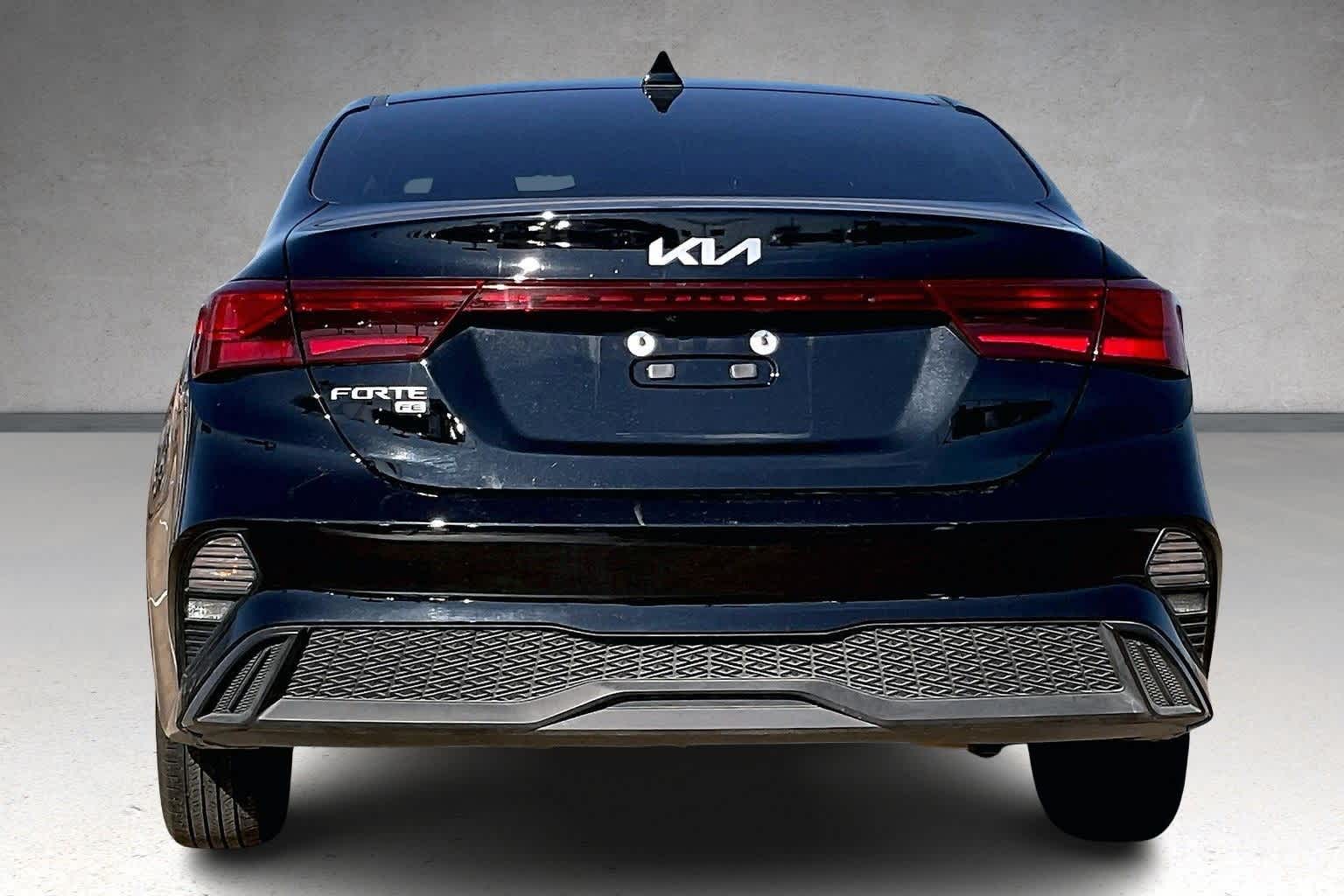 Thumbnail: 2024 Kia Forte - 5