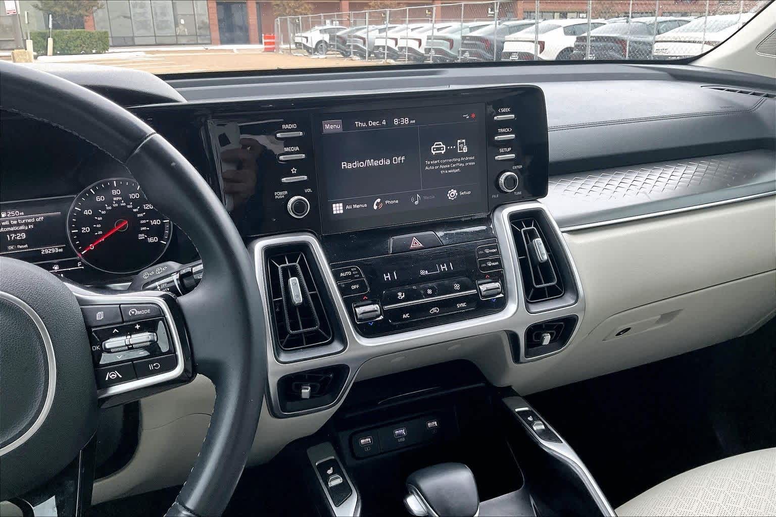 Thumbnail: 2021 Kia Sorento - 15